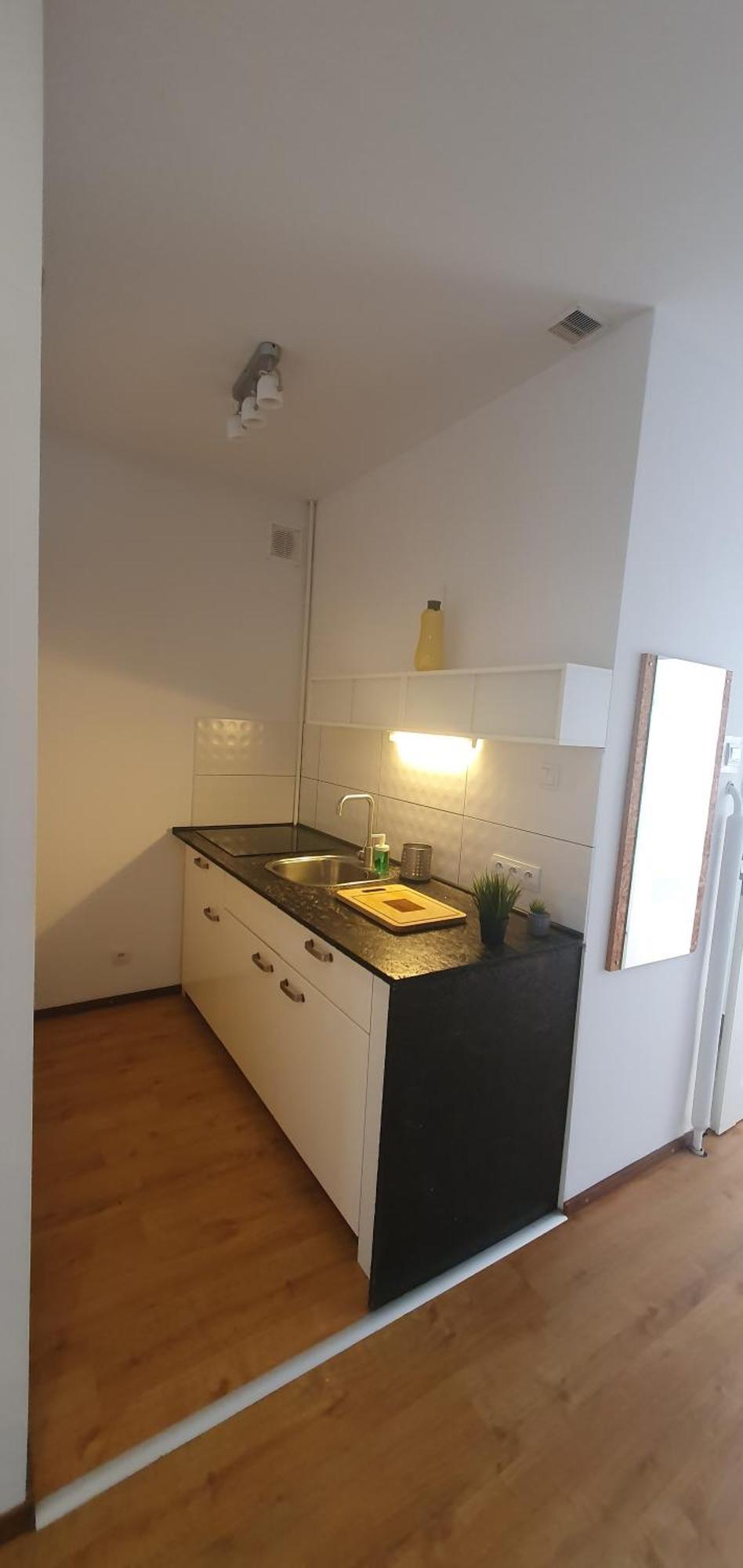 W Lodzi, Energetykow 1 Lodz (Lodz)